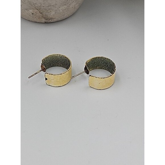 Vintage Hoop Earrings Yellow Enamel  Painted Violet Flower Post Back - Picture 4 of 5